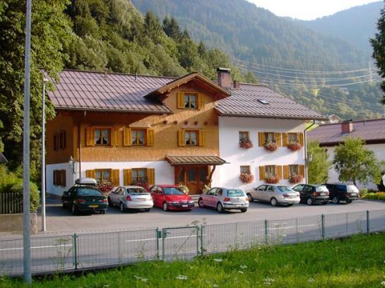 مبيت وإفطار Erne Pension