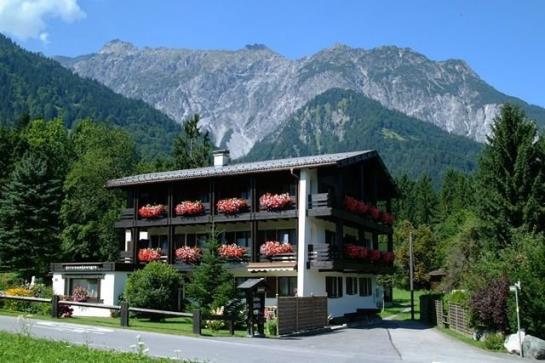 مبيت وإفطار Frühstückspension-gästehaus Banella