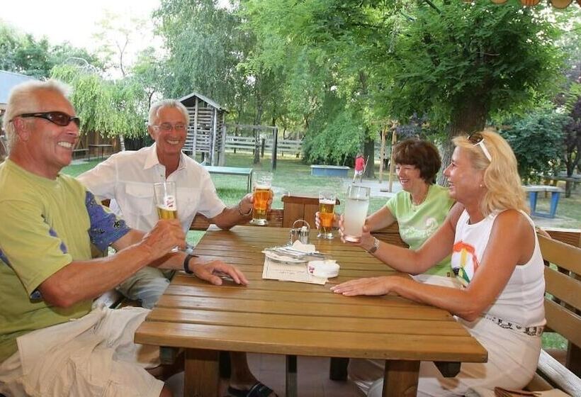 Отель Georgshof