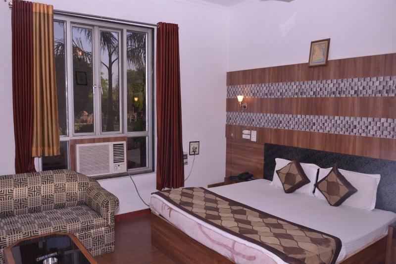 酒店 Goverdhan Palace