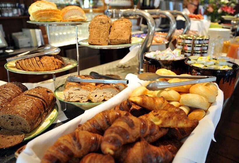 בית מלון כפרי Graaf Bernstorff