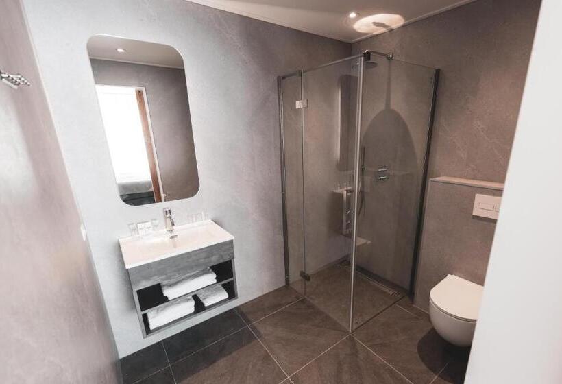 فندق Harteluk Joure