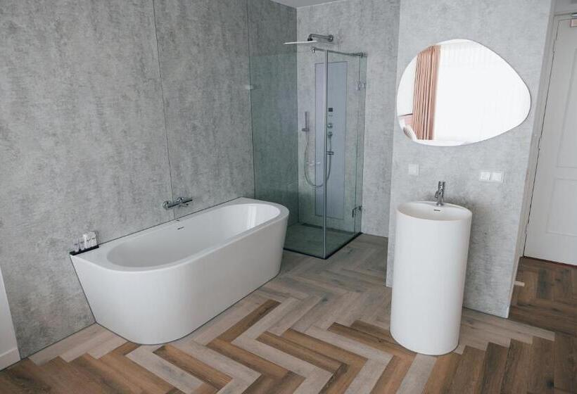 فندق Harteluk Joure