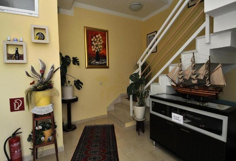 فندق Haus Am Meer Cavtat