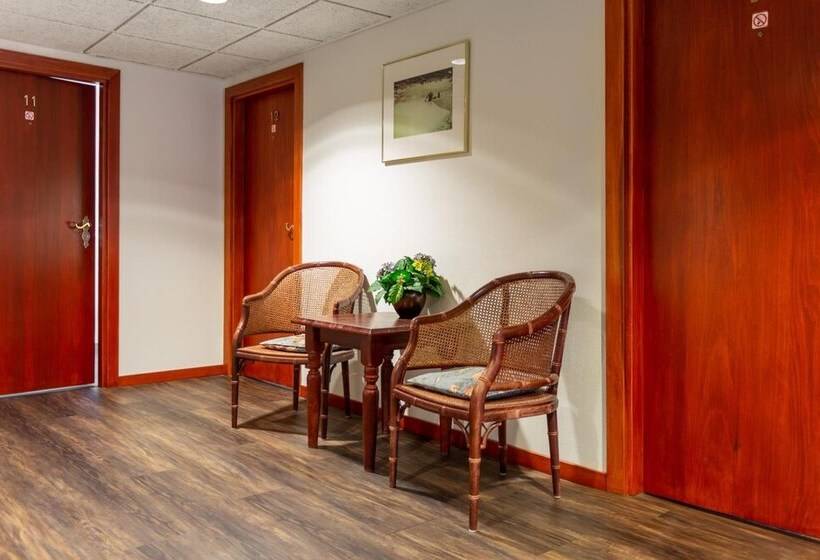 Отель Het Wapen Van Leiden