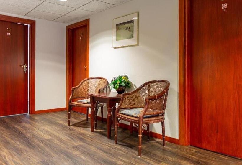 Отель Het Wapen Van Leiden