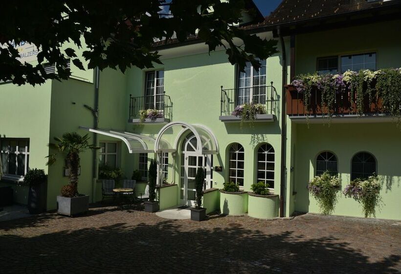 ホテル Hofbalzers