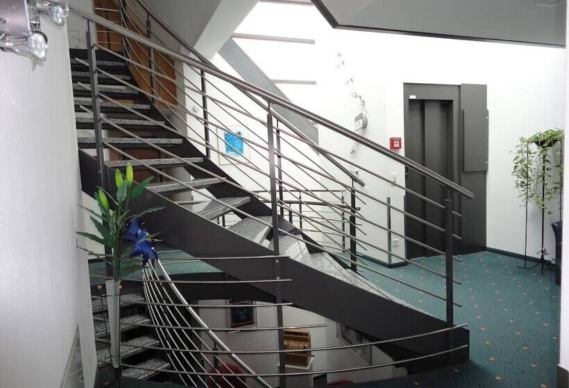 ホテル Hofbalzers