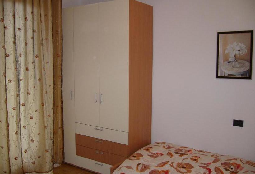 בית מלון כפרי House