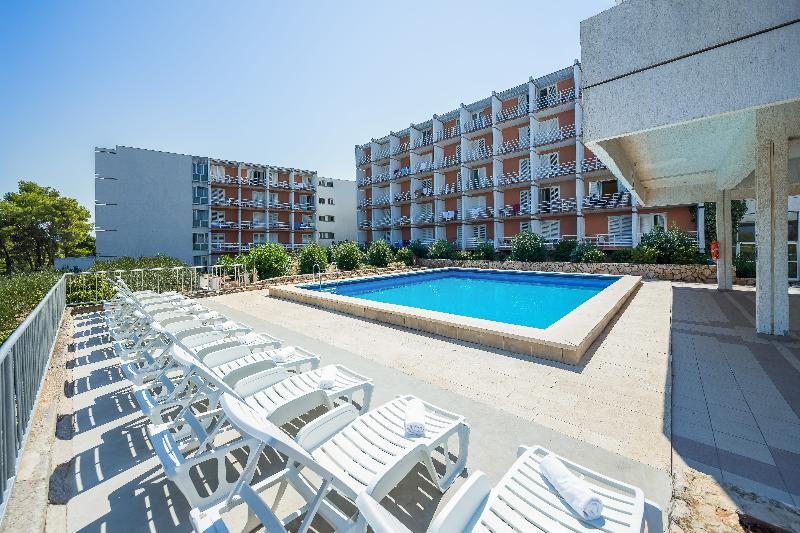 בית מלון כפרי Hvar