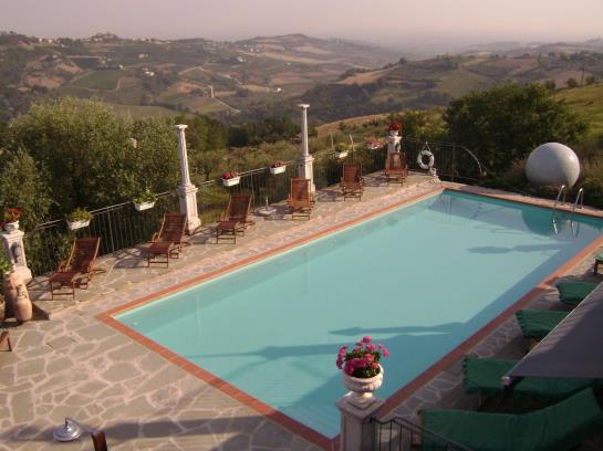 فندق I Quattro Passeri Country House