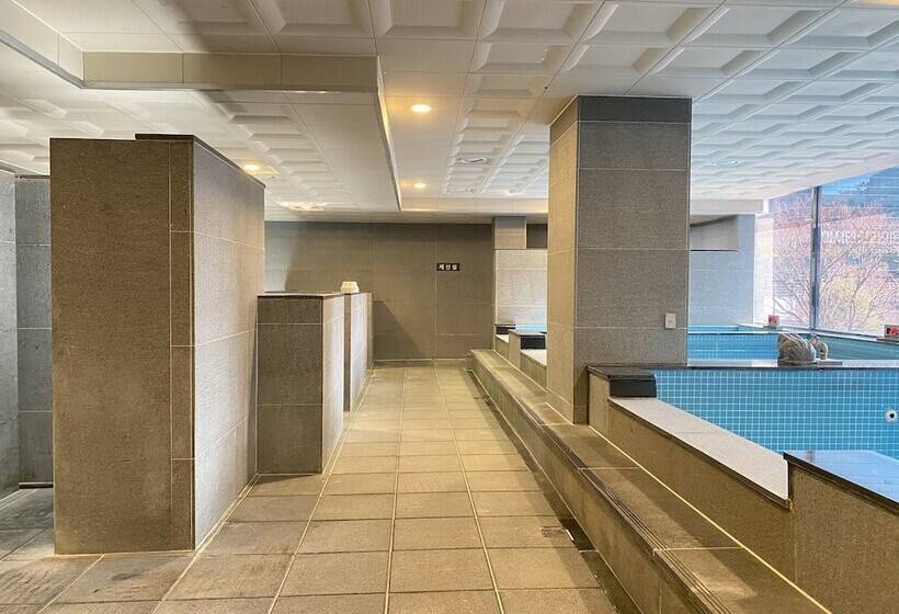 호텔 International Changwon