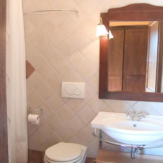 בית מלון כפרי La Pulledraia Del Podere Montegrappa