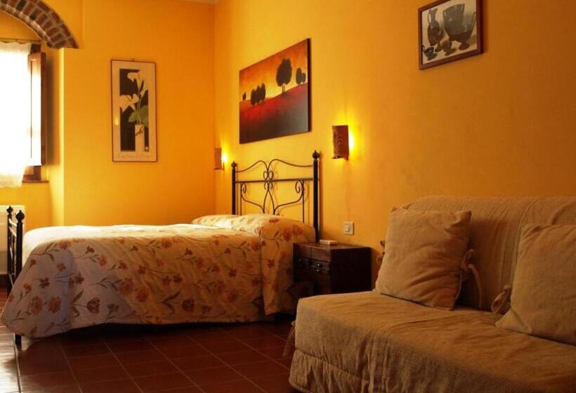 בית מלון כפרי La Pulledraia Del Podere Montegrappa