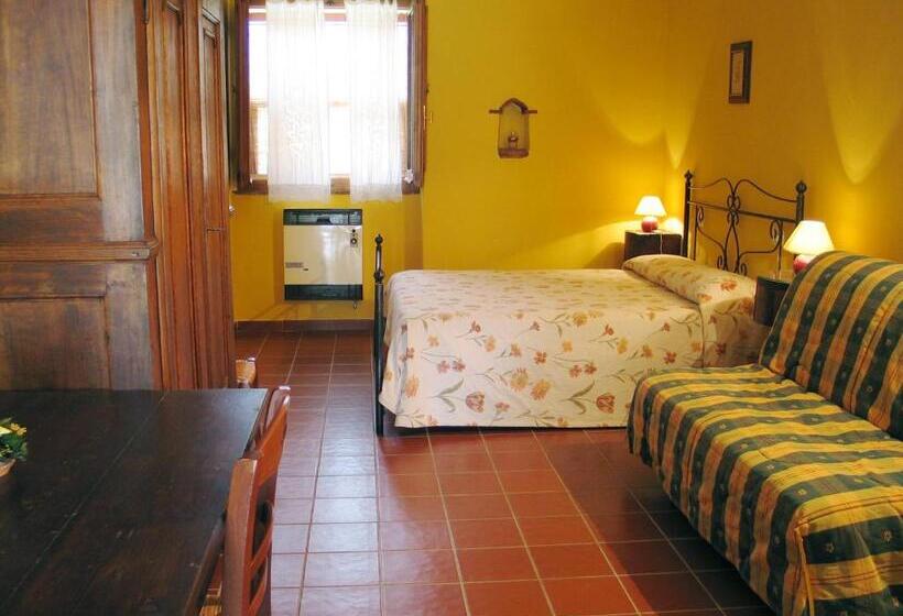 בית מלון כפרי La Pulledraia Del Podere Montegrappa