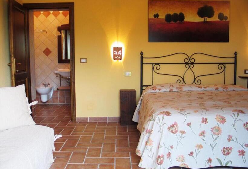 בית מלון כפרי La Pulledraia Del Podere Montegrappa