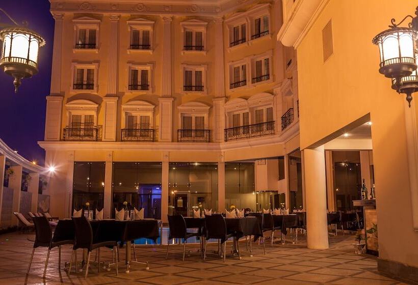 فندق Le Royal Park