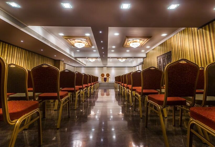 فندق Le Royal Park