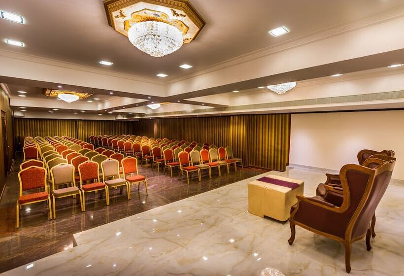 فندق Le Royal Park