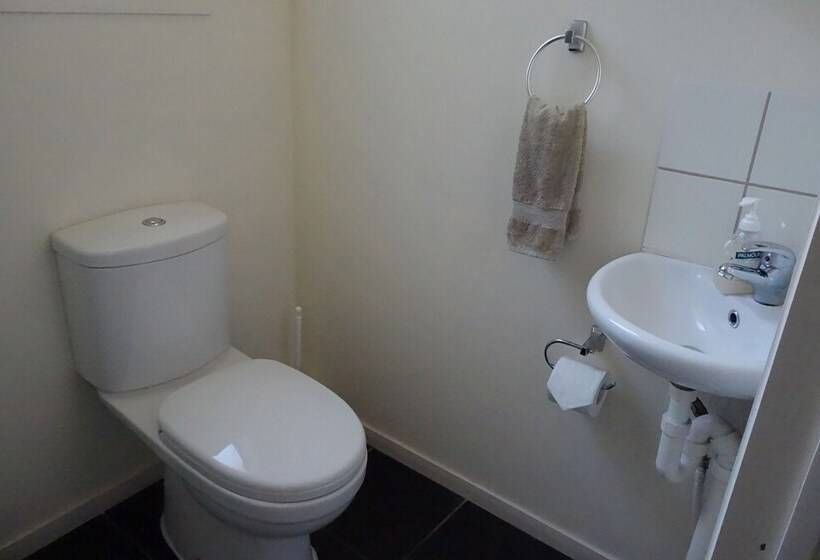 Отель Manor Views Nz