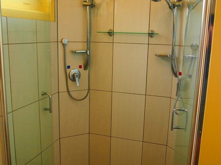 Отель Manor Views Nz