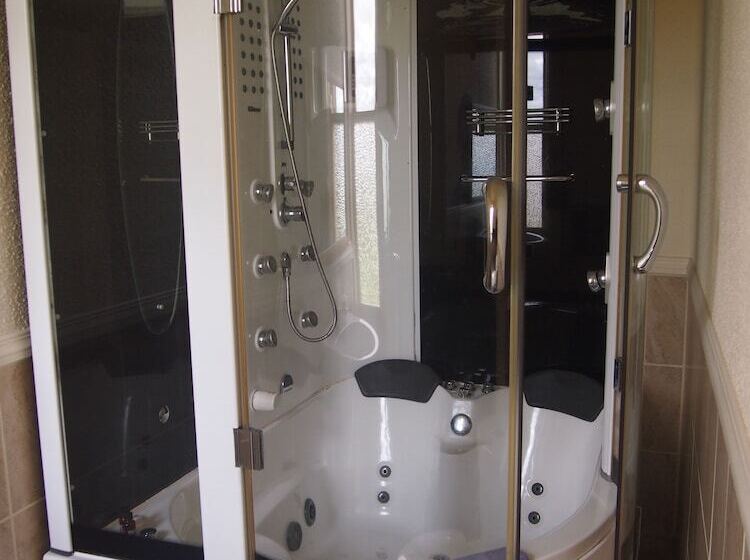 Отель Manor Views Nz