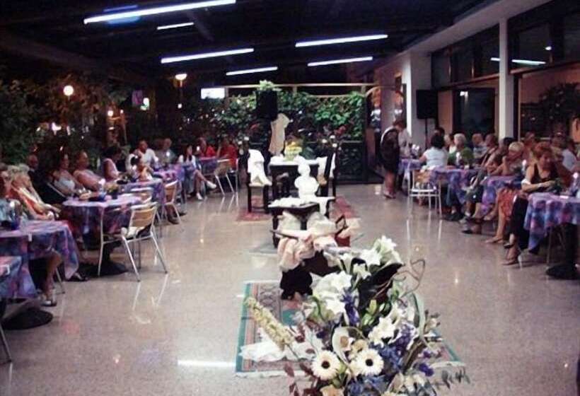 בית מלון כפרי Mirage