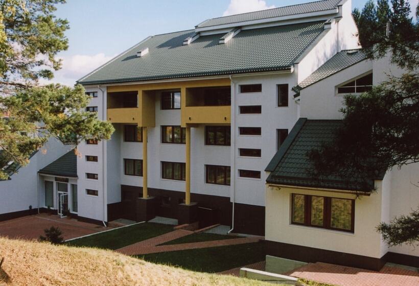 هتل Nykščio Namai & Spa