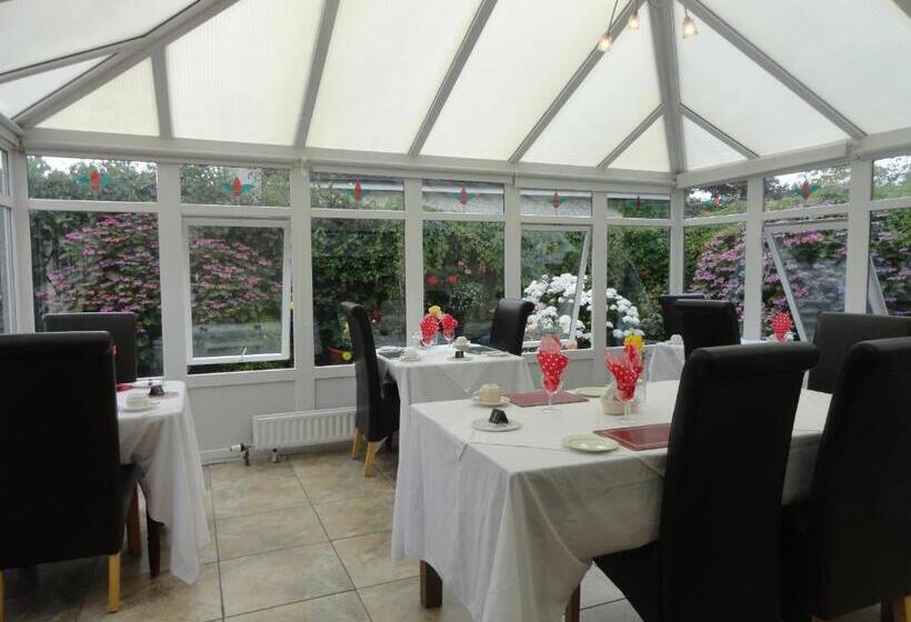 ホテル Orley House B&b