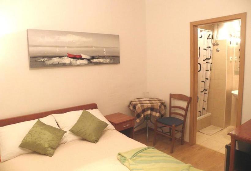 ホテル Pansion Sibenik