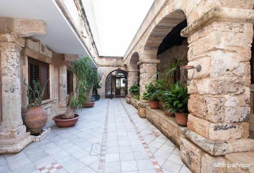 בית מלון כפרי Parco Dei Principi  Resort & Spa