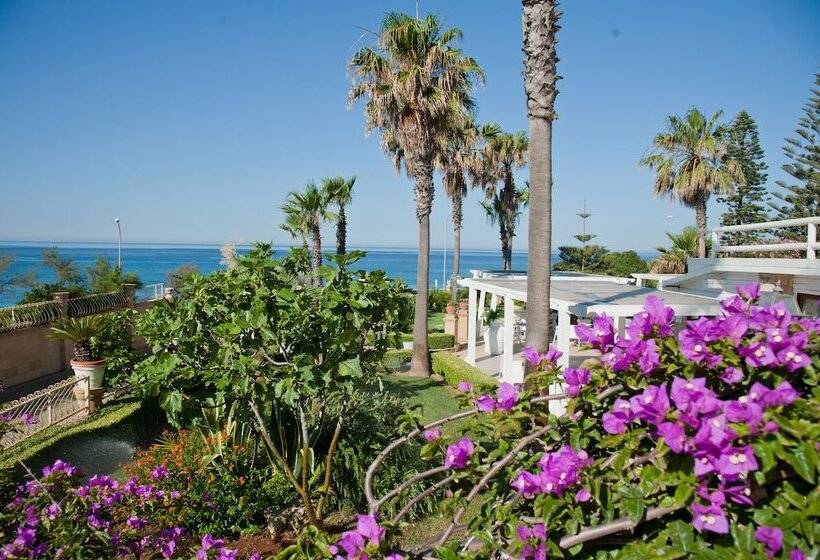 בית מלון כפרי Parco Dei Principi  Resort & Spa