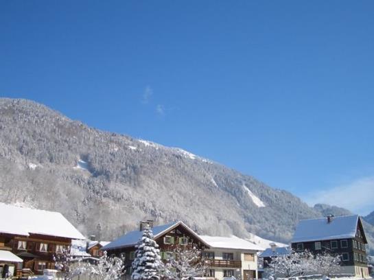 مبيت وإفطار Pension Rössle