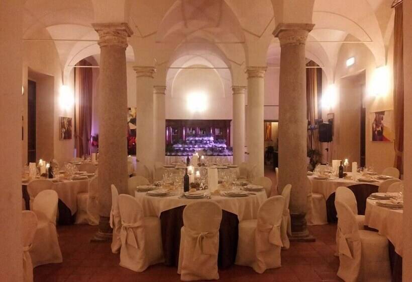 ホテル Relais Fontevivo