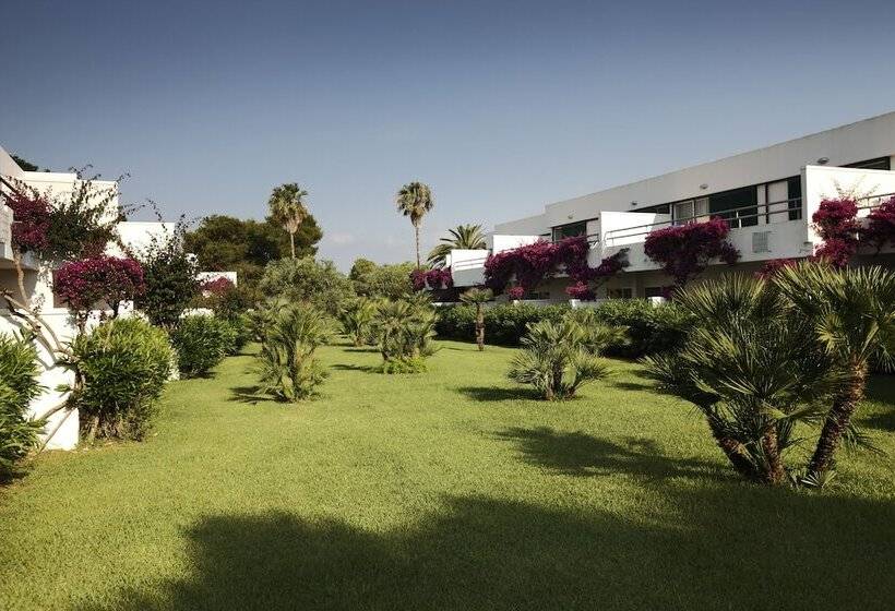هتل Robinson Apulia  All Inclusive
