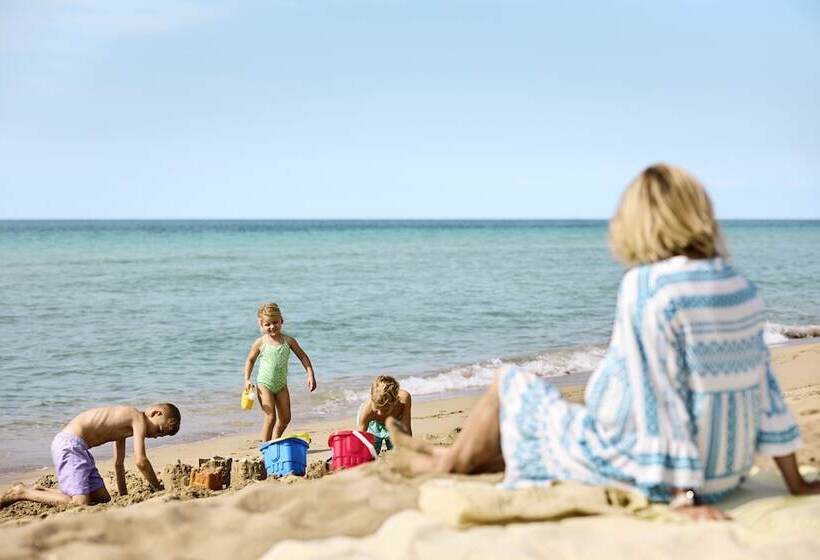 هتل Robinson Apulia  All Inclusive