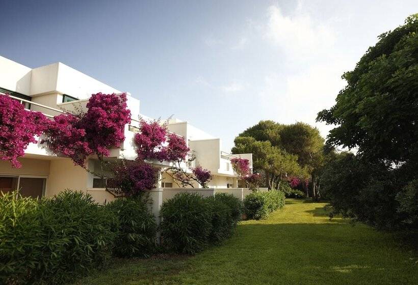 هتل Robinson Apulia  All Inclusive