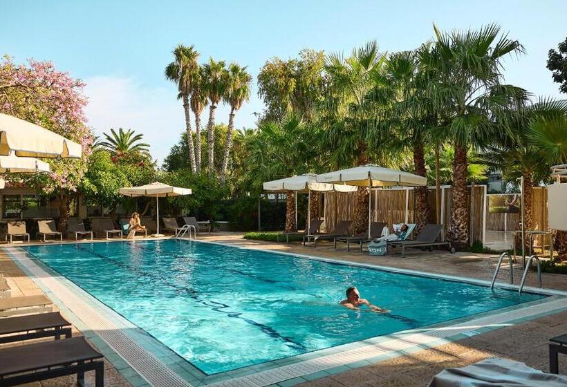 هتل Robinson Apulia  All Inclusive