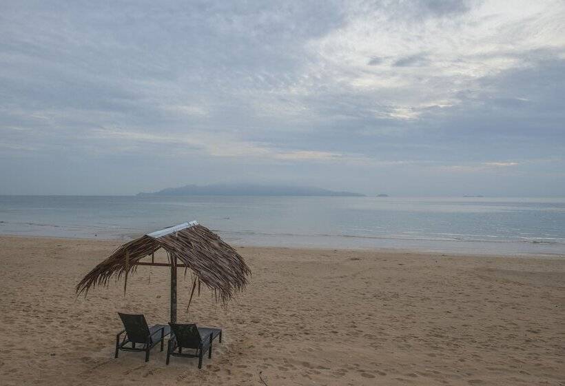 בית מלון כפרי Sari Pacifica Resort & Spa Sibu Island