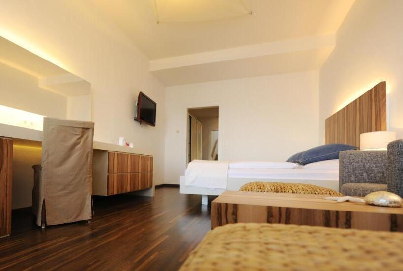 酒店 Seewirt & Haus Attila