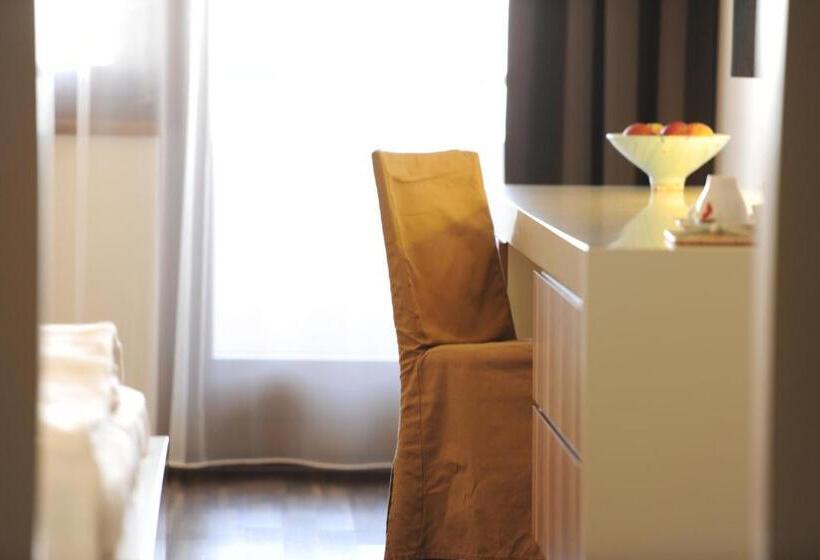 酒店 Seewirt & Haus Attila