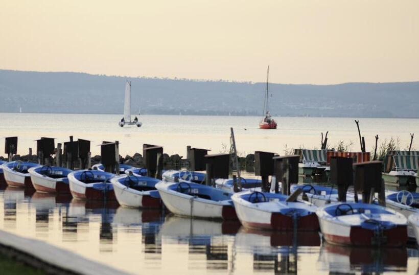 酒店 Seewirt & Haus Attila