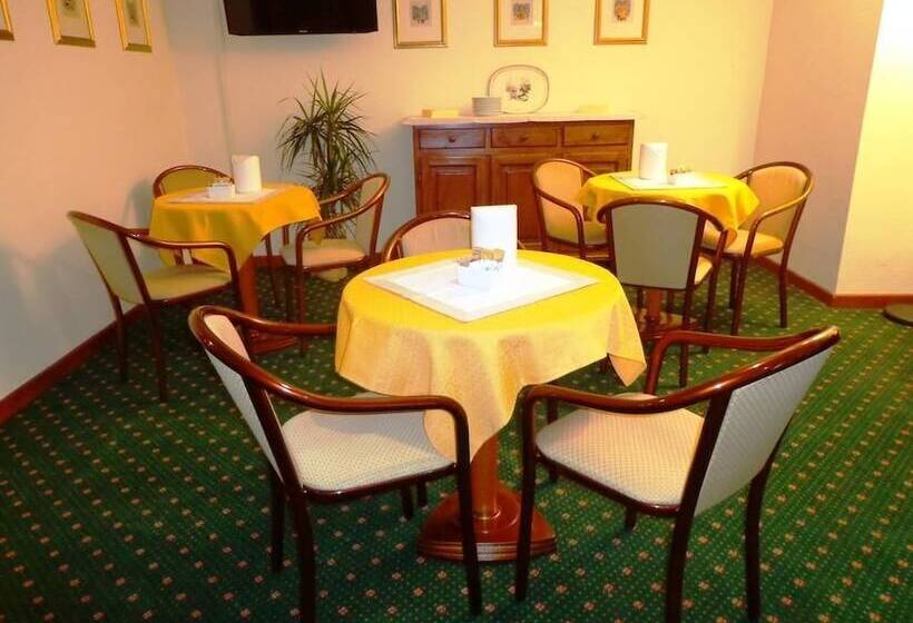 בית מלון כפרי Select