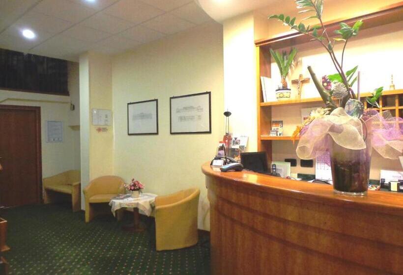 בית מלון כפרי Select