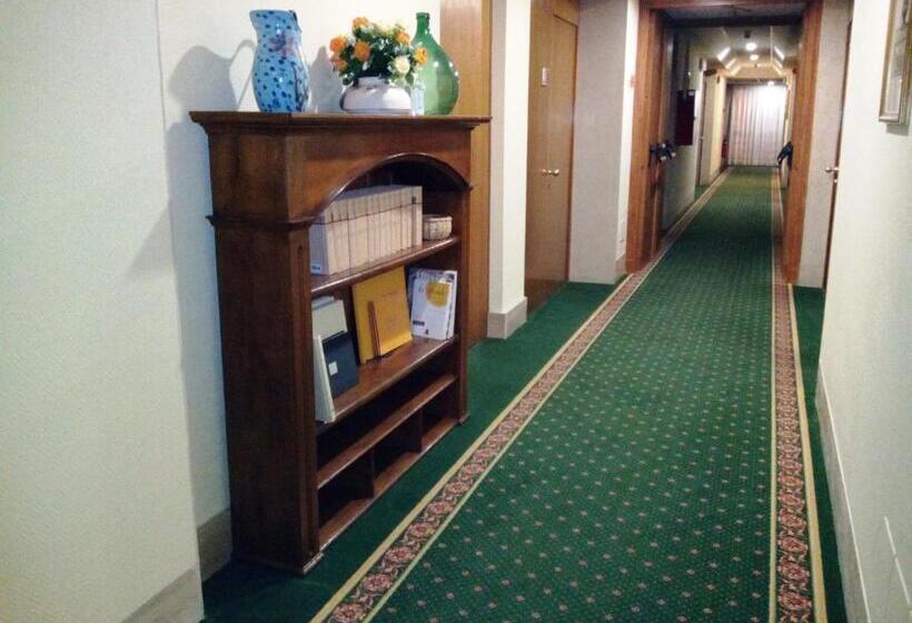 בית מלון כפרי Select