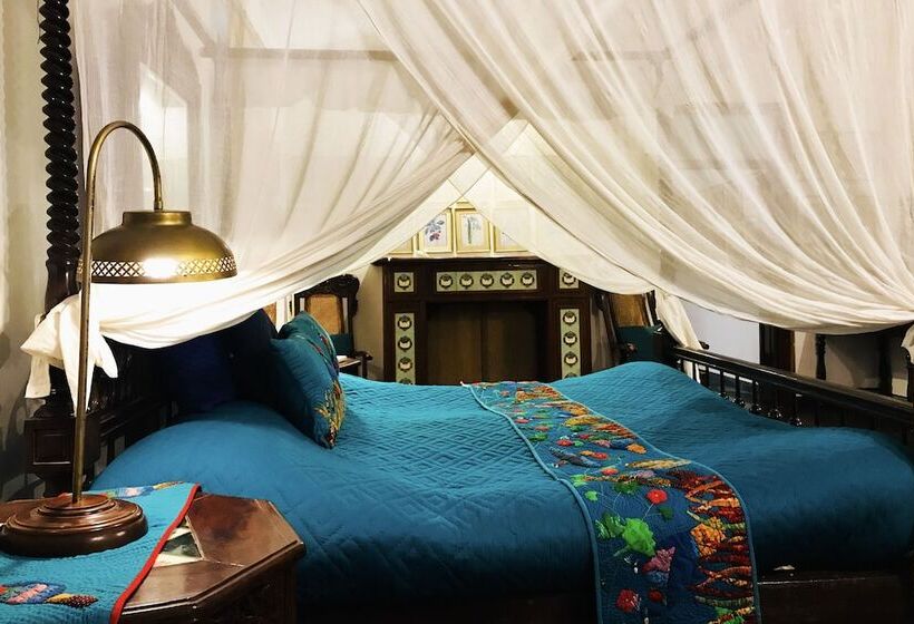 בית מלון כפרי Shaheen Bagh   A Luxury Resort & Spa