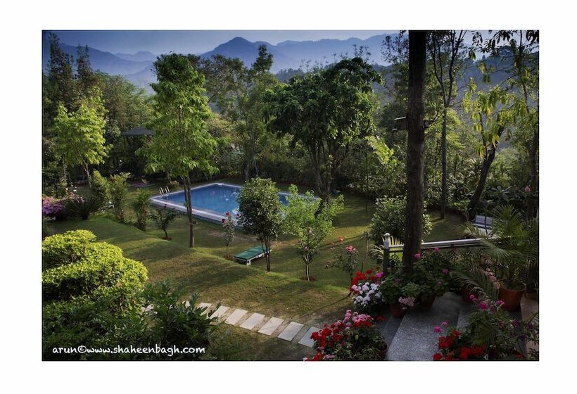 בית מלון כפרי Shaheen Bagh   A Luxury Resort & Spa