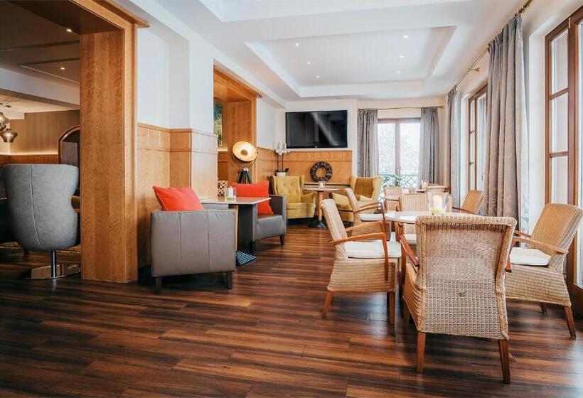 Отель Simon   Das Vital