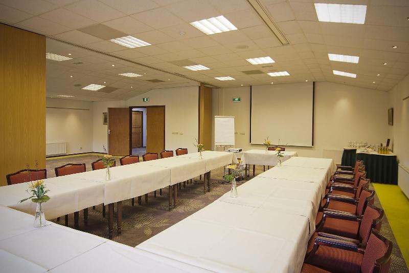 فندق Sportsbar & Brasserie Dorhout Mees