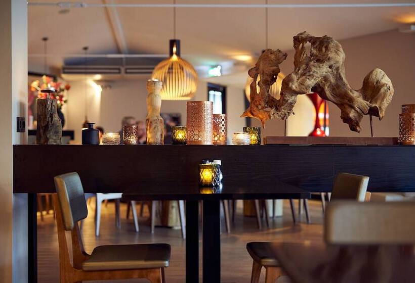 בית מלון כפרי Van Der Valk Drachten